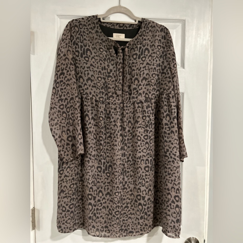 LOFT Tie Neck Animal Print Dress - Picture 2 of 7